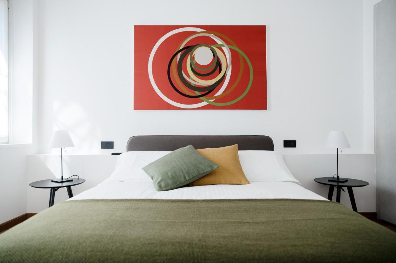 Apartamento Dome'S Charme - The House Of Travelers Como Exterior foto