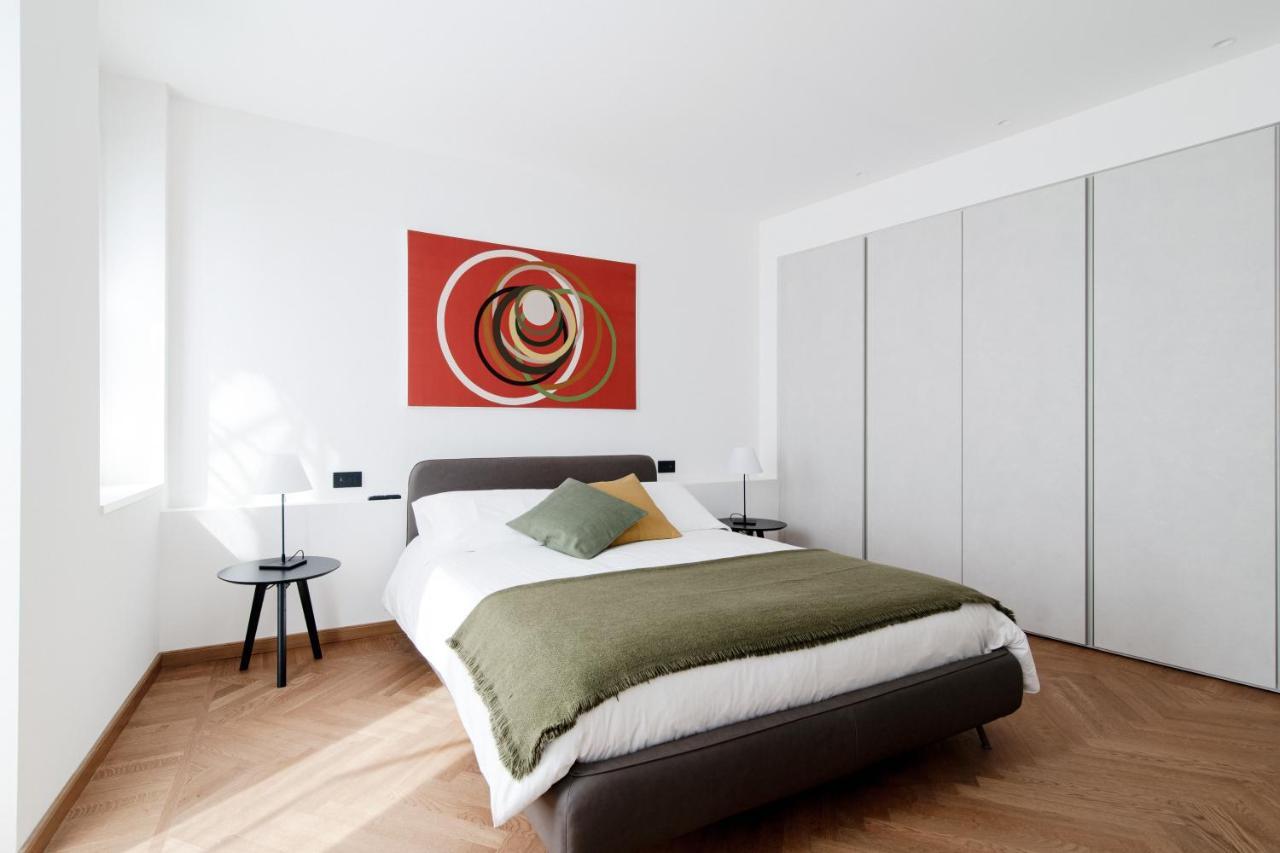 Apartamento Dome'S Charme - The House Of Travelers Como Exterior foto