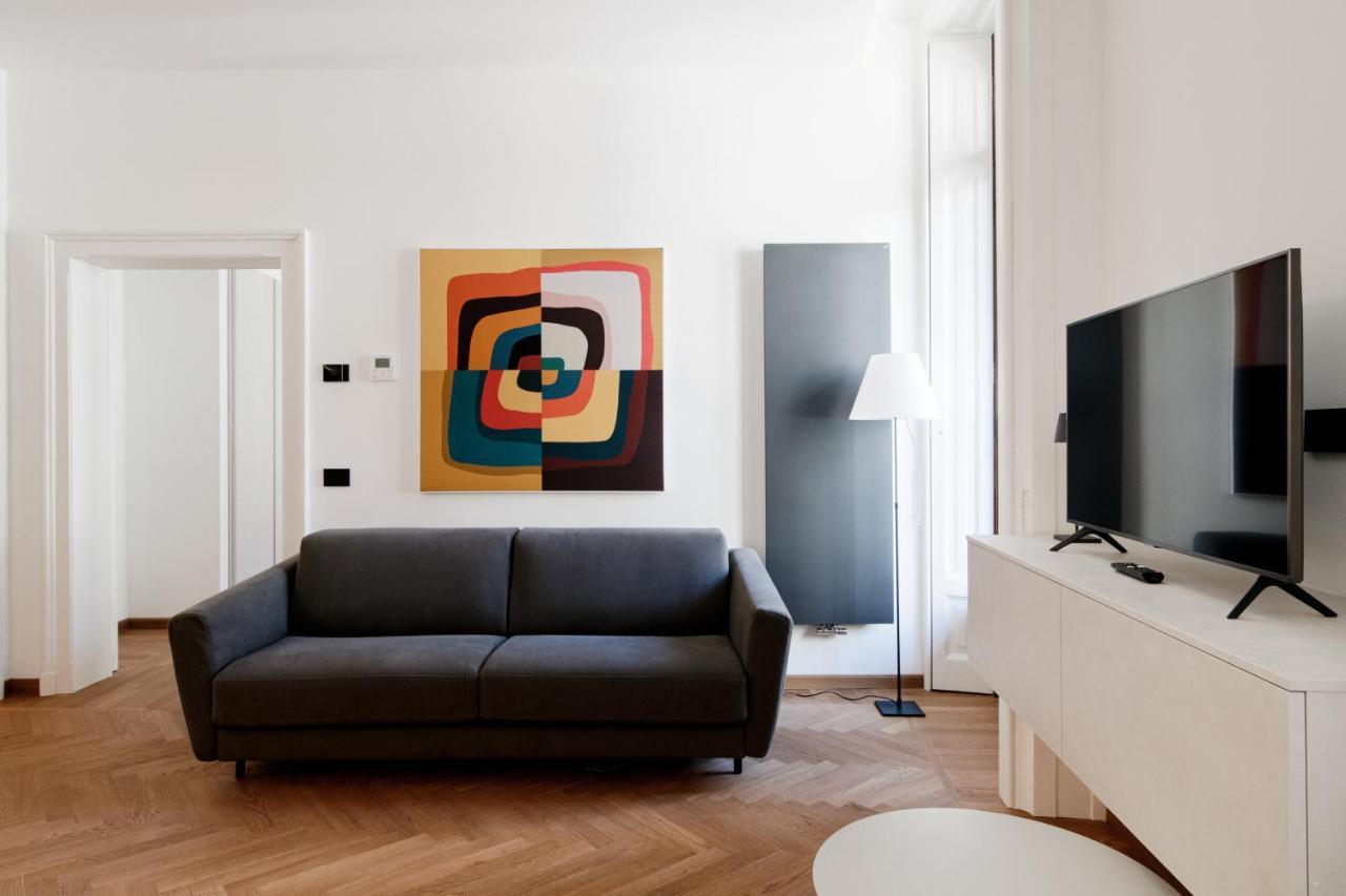 Apartamento Dome'S Charme - The House Of Travelers Como Exterior foto